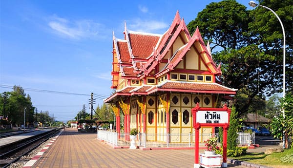 Cheap Private Taxi Bangkok to Hua Hin just 1,600 THB.